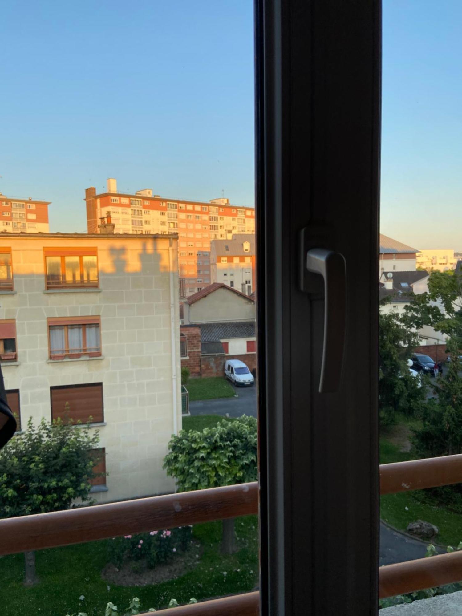 Chambre Double Cosy Aux Portes De Paris Drancy Buitenkant foto